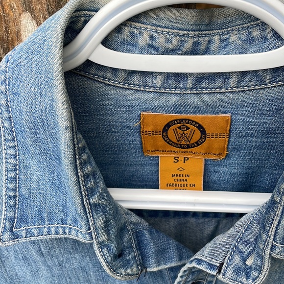 Stapleford Men’s Denim Shirt - Picture 2 of 5